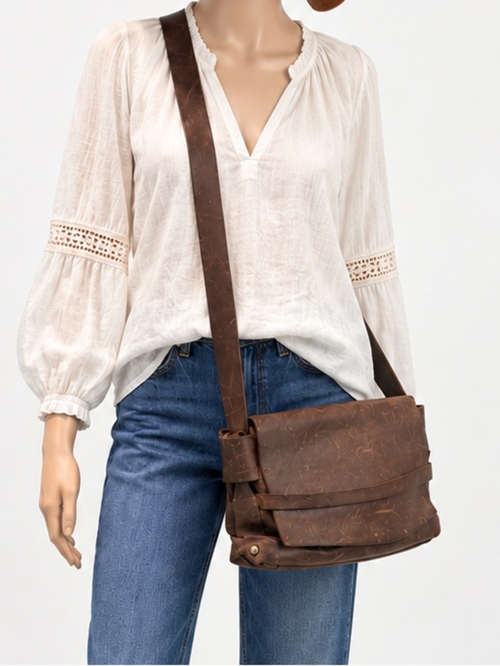 Brown Leather Crossbody Bag and card holder by RUSTICO USA